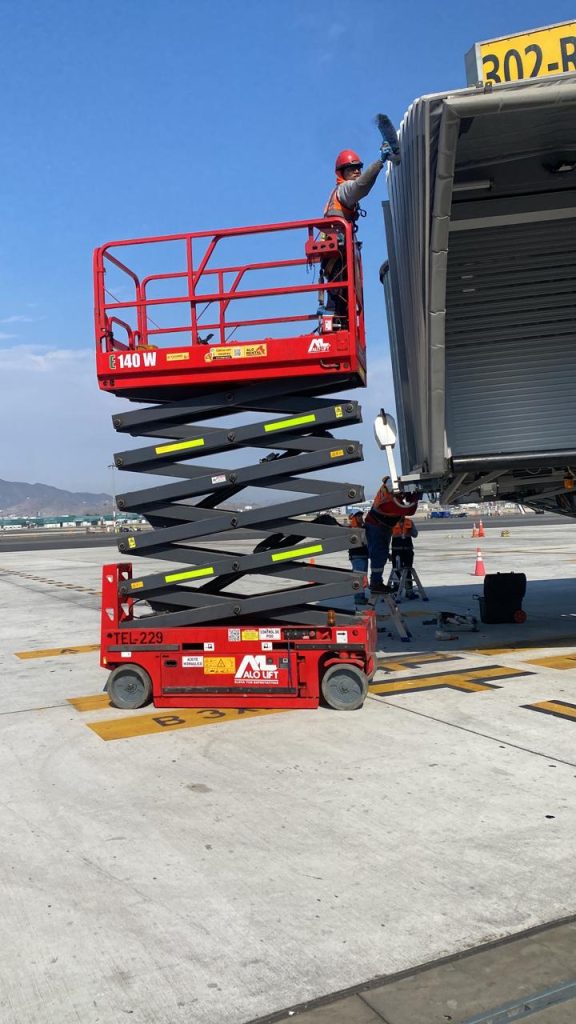 ALO Lift lidera mantenimiento en aeropuertos internacionales 5