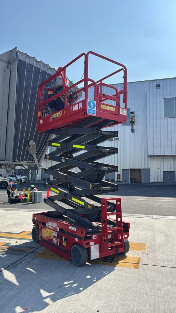 ALO Lift lidera mantenimiento en aeropuertos internacionales 3